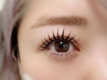 グリュック(Gluck)の写真/[マツエク×パーマ(&healthy)100本¥9400]パッチリ目元で印象UP＊どこから見ても美しい魅力的な目元に♪