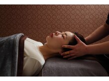 スイミンテラス 八丁堀店/ドライヘッドスパ施術風景