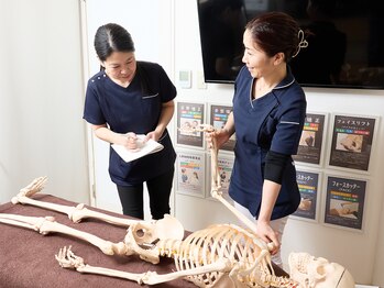 南千里ラクスマイル整体院/整体スクールも併設しています