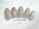 ベージュドットネイル