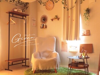 ギヴン 西新宿(Given)/リクライニングソファでゆったり