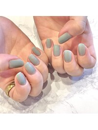 自分だけのワンカラーネイル薄葉