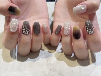 ネオリーブ 横浜店(Neolive aim)/持ち込みネイル★パラジェル使用