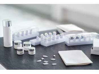 アデリー(ADELIAE)/