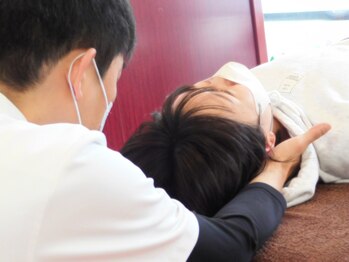 城東いまふく鶴見整体院/首の歪みは頭痛に引き金に…