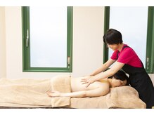 カブール三宮/背中マッサージ