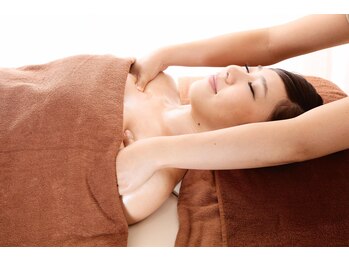 ハワイアンフォレストSpa 焼津店/デコルテ☆脇リンパ