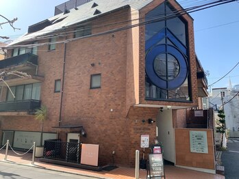 R-1ビューティーサロン 表参道/表参道駅アクセス5