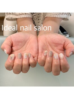 イデア(IDEAL)/ステンドグラス風ネイル