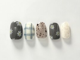 鉛筆フラワーネイル
