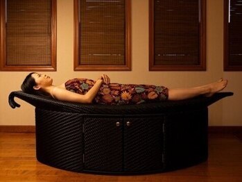 ビューティファクトリー バンブー(beauty factory Bamboo)の写真/【期間限定】バリ式マッサージ&ヘッドスパ+寝るよもぎ蒸し¥12,800☆肩こり/冷え改善やむくみケアに◎