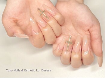 ユウコネイルズアンドエステティック ラ デェス(Yuko Nails & Esthetic La Deesse)の写真/思わず魅せたくなるようなスラッとした美しい指先に♪センス抜群のネイリストがワンランク上の仕上がりに!!