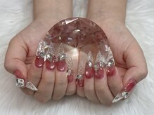 フィアリー(Fialy)の雰囲気（【ストーン×ロングネイル】上品なデザインで存在感のある爪先に）