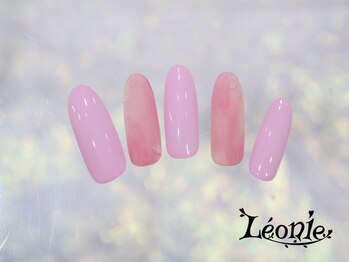 レオニー(Leonie)/水滴ネイルデザイン