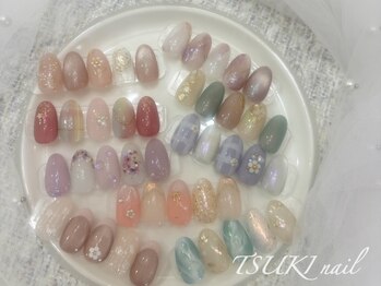 ツキネイル(TSUKI nail)の写真/季節によって変わる定額アート☆上品×可愛い×ちょっぴり個性派が叶う絶妙デザイン♪カラー/配置変更OK◎
