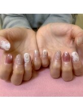 キーバイマグモモ(KYE by Mag momo)/チューリップ／春ネイル／手描き