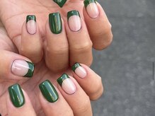 ミエレ(miele)/お洒落カーキフレンチネイル