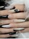 ナナネイル川崎店(NaNa Nail)の写真/大人の品格は指先から。折れた爪・形のコンプレックスも「長さ出し」で解決♪