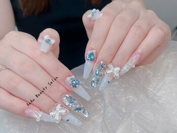 アンアンビューティーサロン(AnAn Beauty Salon)の写真/【選択肢が豊富★】ストーン、デカパーツ、韓国パーツ、キャラパーツまでお好みに合わせてチョイス可能◎