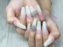 アン ジョーヌドラゴ/【ロングネイル】ホワイトネイル