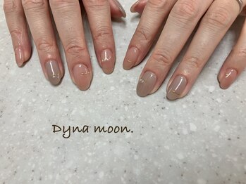 ダイナ ムーン(Dyna moon.)/シンプルネイル