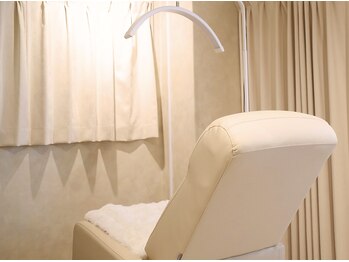 ベレアラッシュ 神田(Bellea Lash)/ふかふかのリクライニングチェア