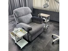 ホワイトニングショップ 都城店(WHITENINGSHOP)の雰囲気（シックで落ち着いた雰囲気の店内～2台同時照射◎）