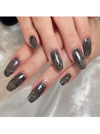 黒グリッターネイル