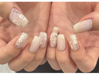 ロミー(Rommy)の写真/季節ごとのイベントやブライダル、大切な1日のネイルも♪豊富なカラー・パーツで再現力◎サンプルも多数★