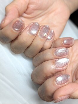 パル(paru)の写真/飾るのは卒業。大人の女性向けこだわりネイルで、みだしなみとしての指先を整えます☆
