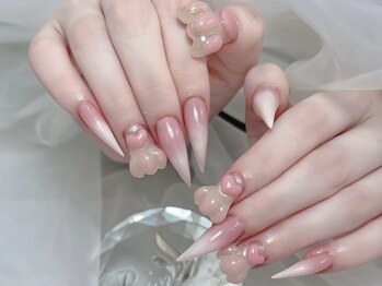 リンネイル 新大久保店(Rin Nail)の写真/【広々空間でゆったり施術♪】清潔感のあるキレイな店内でリラックスしながら美容DAYを楽しめます◎