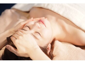 アンジェリカガーデン(angelica GARDEN)の写真/【エステ再開キャンペーン！全メニュー２０％オフ♪】プロの技術で憧れの光色ツヤ美肌に！