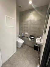 ヨロジム(YOLO GYM)/トイレ