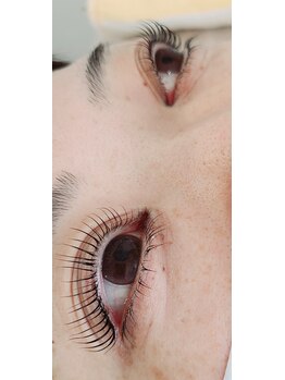 コア(Koa)/毎日のお手入れで美まつげ