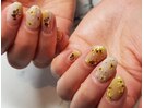 押し花のミモザネイル