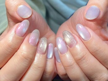 ネイルサロン イズ 目黒店(NAIL SALON iS)の写真/シンプルでも楽しめるさりげないアートをご提案♪安心の【2週間無料保証】付き☆