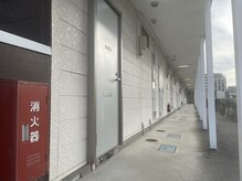 桜花カイロプラクティック/当院から見た通路イメージ