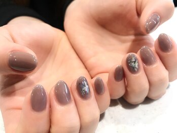 アース コアフュールボーテ 新潟中野山店 (EARTH Coiffure beaute')/シェル×銀箔ネイル￥4000