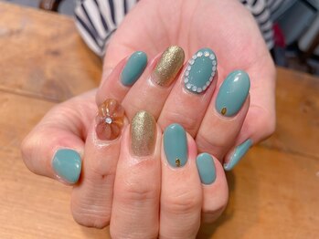 アトリエ ツメ(atelier TsuMe)/ターコイズ/3Dフラワー/秋ネイル