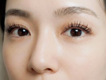 #She【タグシー】和歌山東口店・ネイル/マツエク/まつげパーマ/アイブロウの写真/【&ヘルシー導入店】マツエク×マツパの最新技法、LED装着で持ちも抜群◎よりパッチリな目元にしたい方へ