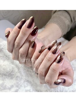ルミリラ(lumi.Lyra)/アートネイルお任せデザイン