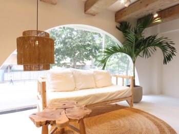 シー リゾートネイルズトウキョウ 麻布台六本木(SHHHH Resort Nails Tokyo)の写真/【麻布台六本木/新感覚NAILサロン★】リゾート空間をイメージした店内で、特別な時間をご提供します♪