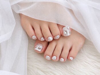 リンドネイル バイ モカ アンド ララ(Lind nail by moca and LaLa)の写真/夏に向けてフットネイルで足元を彩り、サンダルを楽しむ準備を始めましょう☆