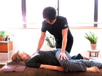 フクラク(FUKU-RAKU)/ほぐす&伸ばして整えます。