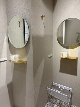 eyelash salon NIL [LEDマツエク/フラットラッシュ/まつげパーマ/ボリュームラッシュ]/メイク直しブース