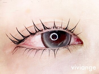 ヴィヴィアンジュ(viviange)の写真/まつ毛上下の同時施術、モチとデザインが自慢的◎納得の提案力と丁寧で高技術な施術で理想の目元へ★