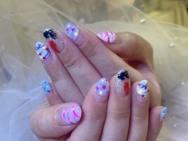 夏ゆうゆう金魚フレンチネイル