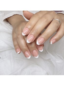 エミーネイル(Amie NAIL)/王道白フレンチ