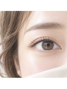ミヤビ 神楽坂(MIYABI)の写真/大人女性のための洗練された目元へ◎自まつ毛に馴染む上品デザインで、自然な華やかさを演出♪