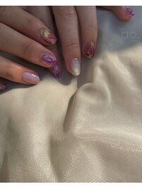 紫ニュアンスネイル